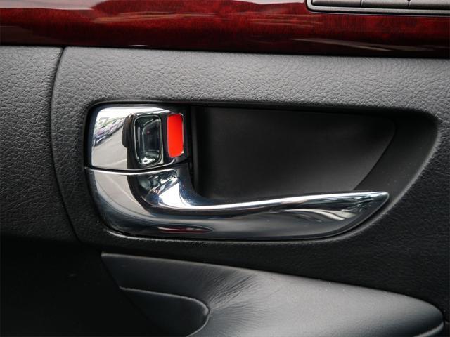 used 2014 Lexus LX 570 car, priced at $35,499