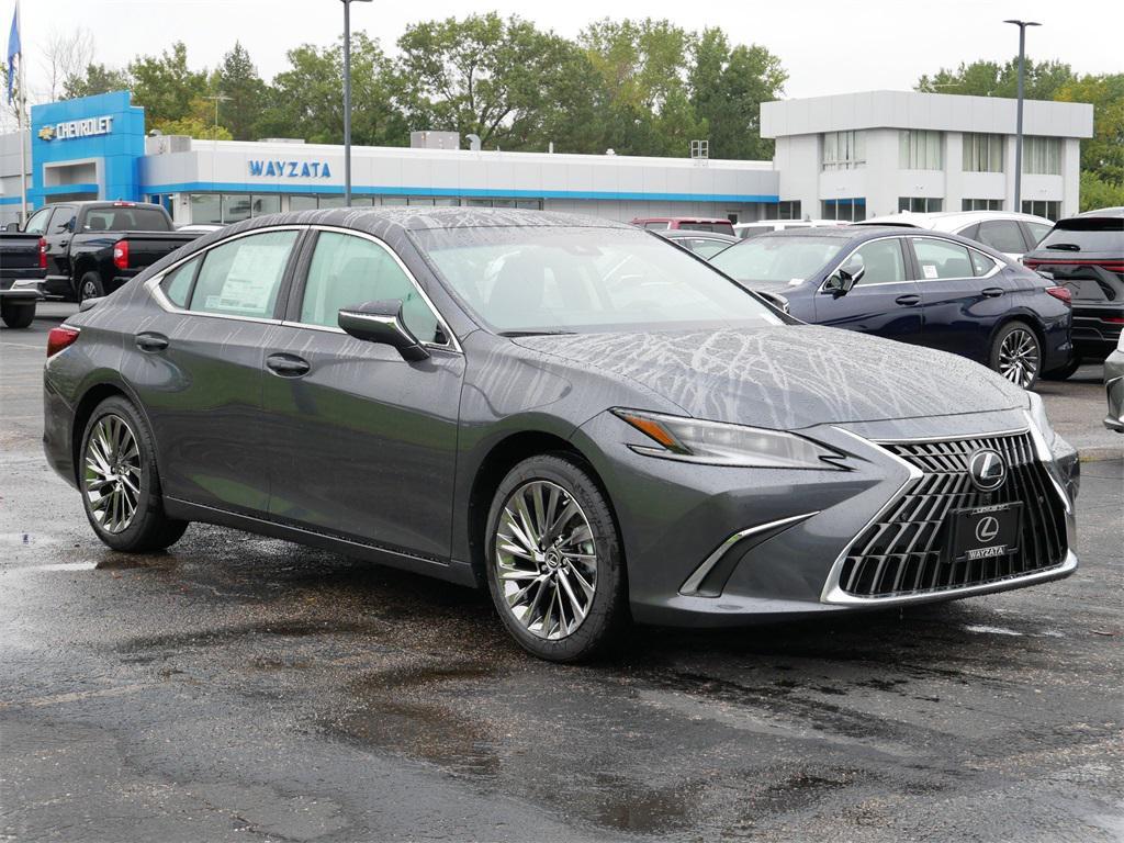 new 2025 Lexus ES 300h car, priced at $56,308