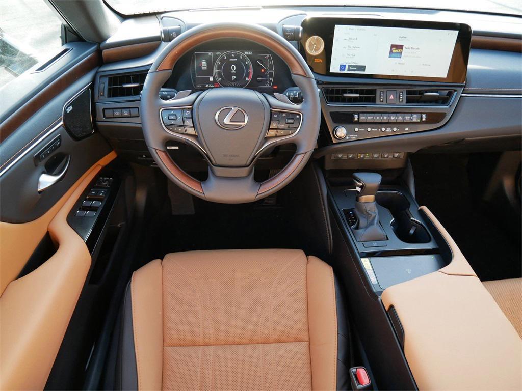new 2025 Lexus ES 350 car