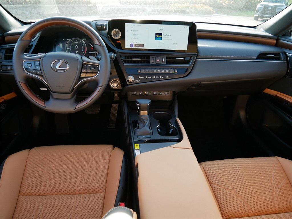 new 2025 Lexus ES 350 car