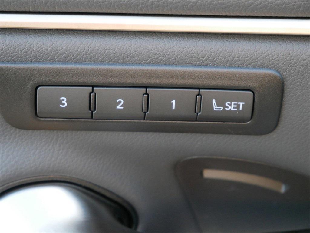 new 2025 Lexus ES 350 car