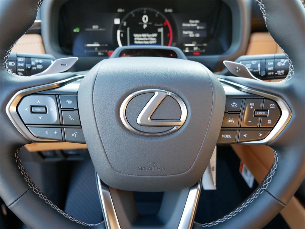 new 2025 Lexus LX 600 car, priced at $115,012