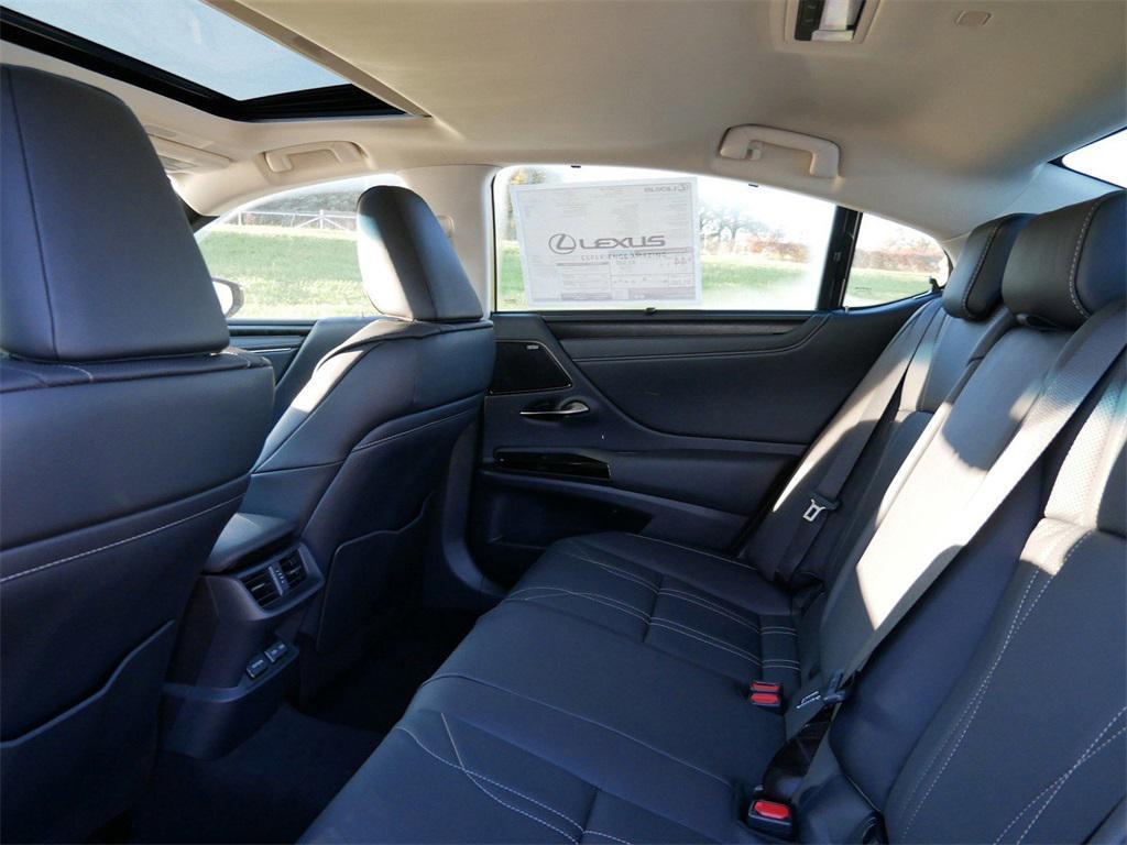 new 2025 Lexus ES 300h car, priced at $56,238