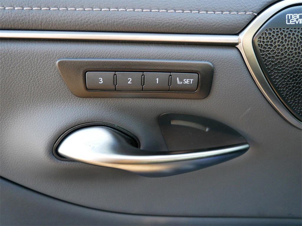 new 2025 Lexus ES 300h car, priced at $56,238