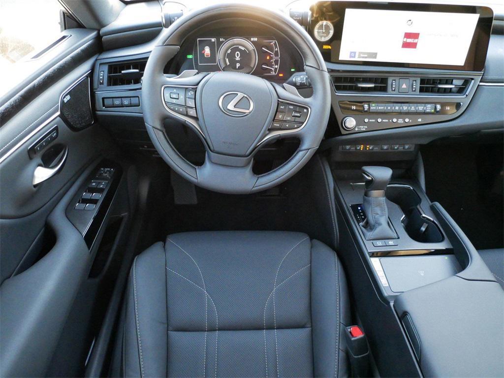 new 2025 Lexus ES 300h car, priced at $56,238