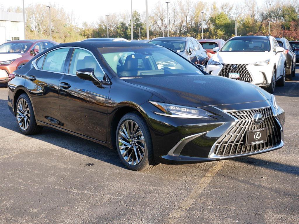 new 2025 Lexus ES 300h car, priced at $56,238