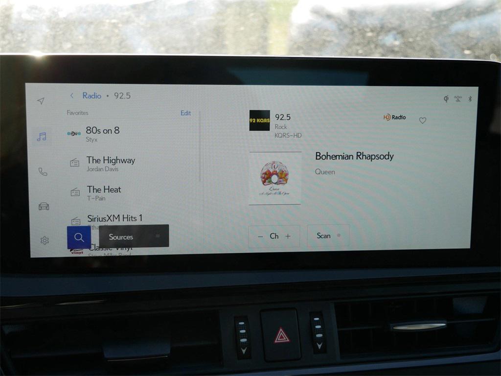 new 2025 Lexus ES 350 car, priced at $49,184