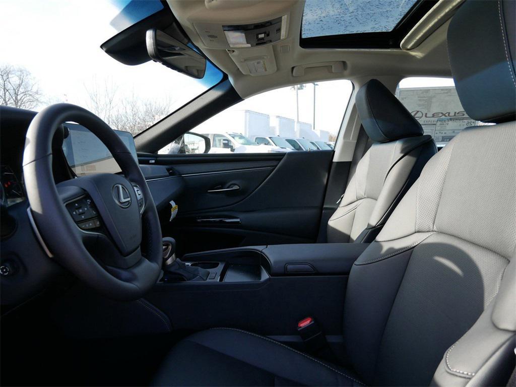 new 2025 Lexus ES 350 car, priced at $49,184