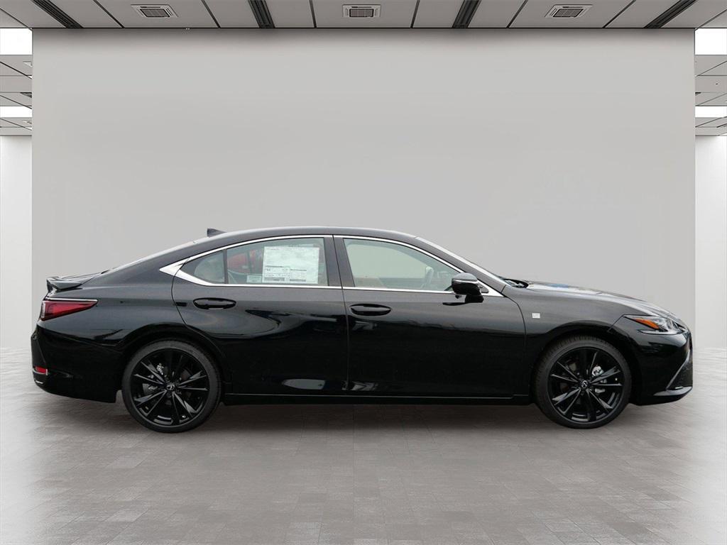 new 2025 Lexus ES 300h car, priced at $51,274