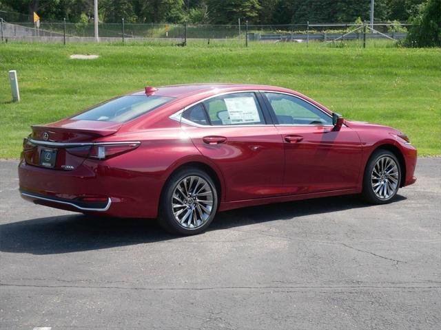 new 2025 Lexus ES 300h car, priced at $57,014
