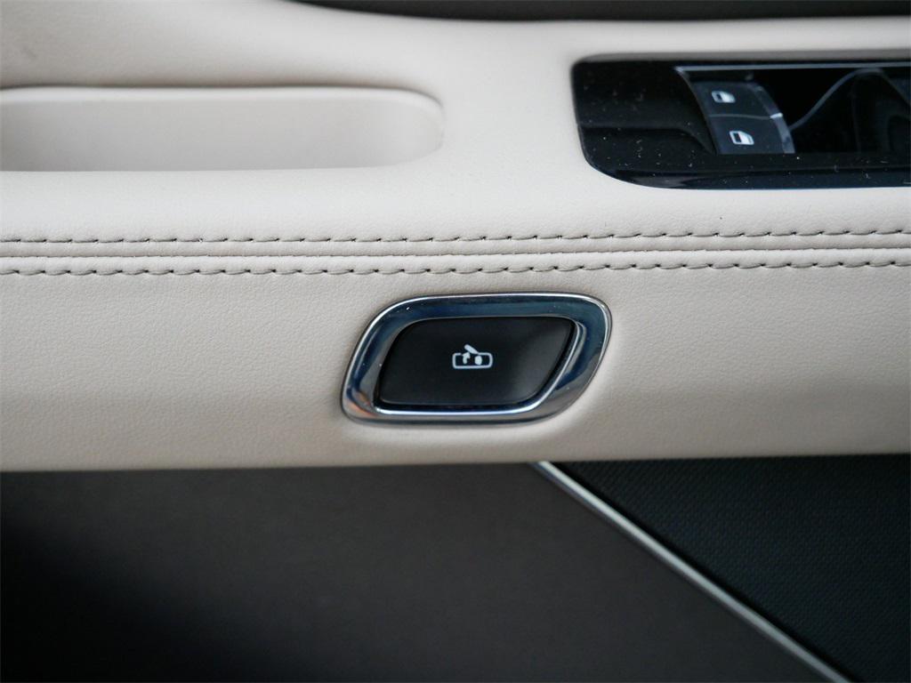 used 2021 Lincoln Aviator car, priced at $37,499