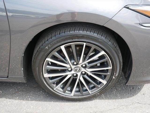 used 2024 Lexus ES 250 car, priced at $40,999