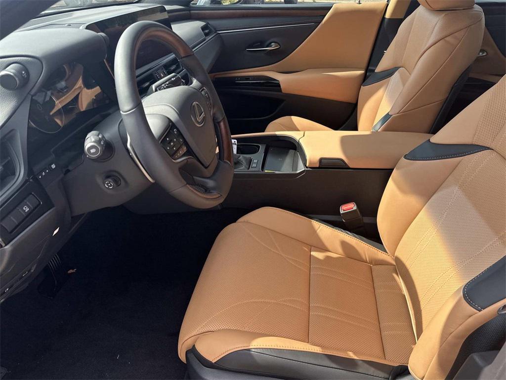 new 2025 Lexus ES 300h car