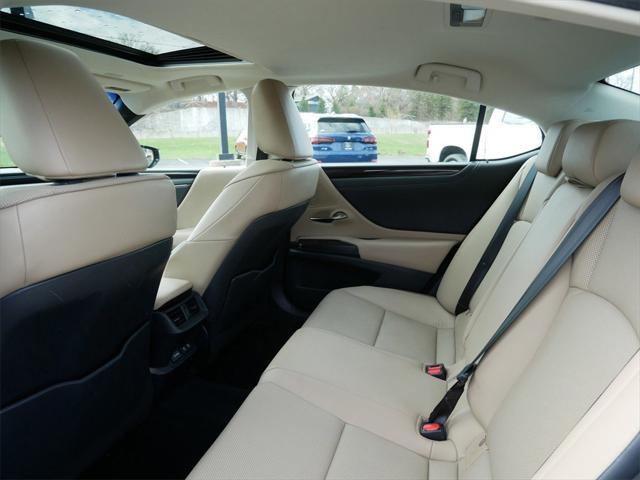 used 2019 Lexus ES 350 car, priced at $26,999