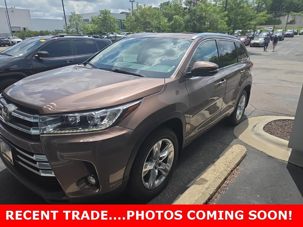 used 2017 Toyota Highlander car, priced at $25,999