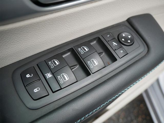 used 2020 Chrysler Pacifica Hybrid car, priced at $25,999