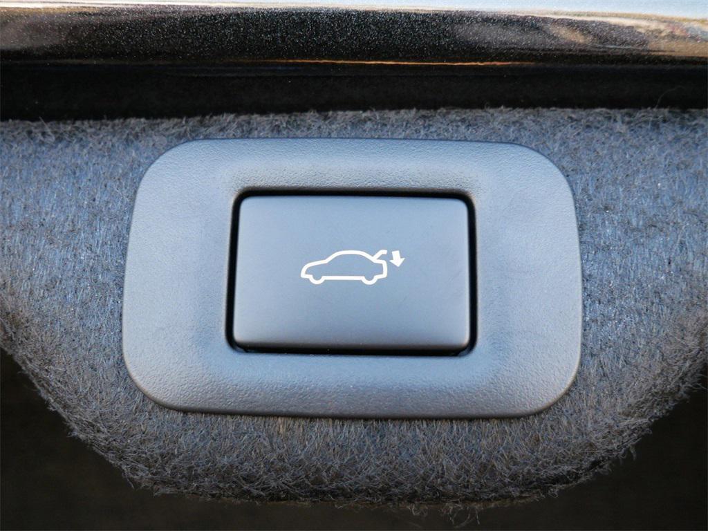 new 2025 Lexus ES 300h car, priced at $52,437