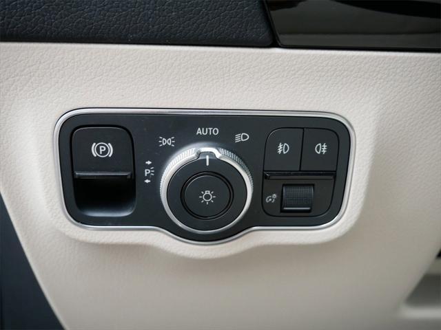used 2022 Mercedes-Benz GLA 250 car, priced at $29,999