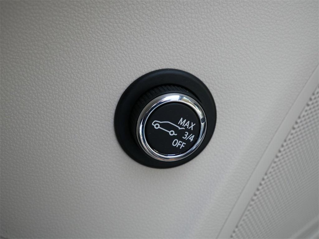 used 2022 Buick Envision car, priced at $27,499