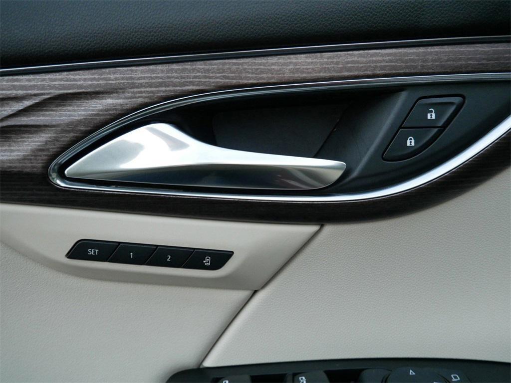 used 2023 Buick Envision car, priced at $35,499