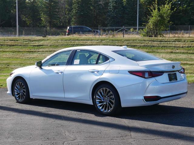 new 2025 Lexus ES 300h car, priced at $54,645