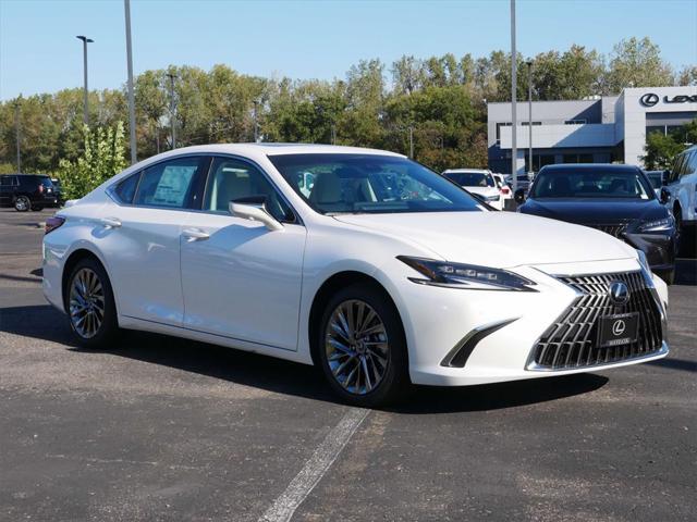 new 2025 Lexus ES 300h car, priced at $54,645