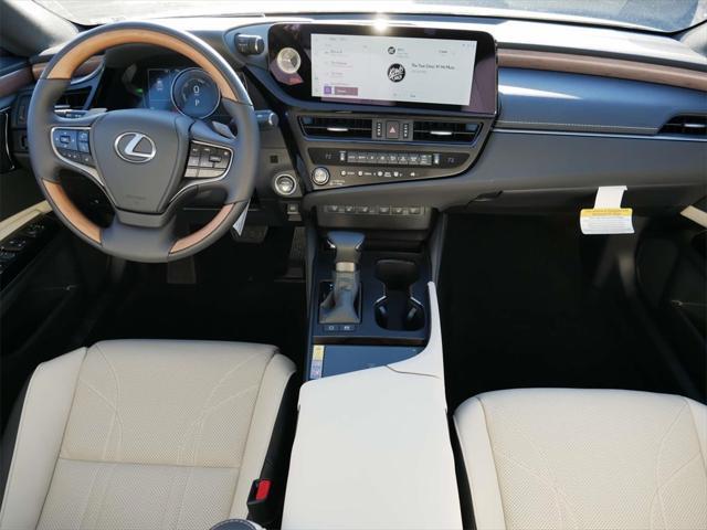 new 2025 Lexus ES 300h car, priced at $54,085