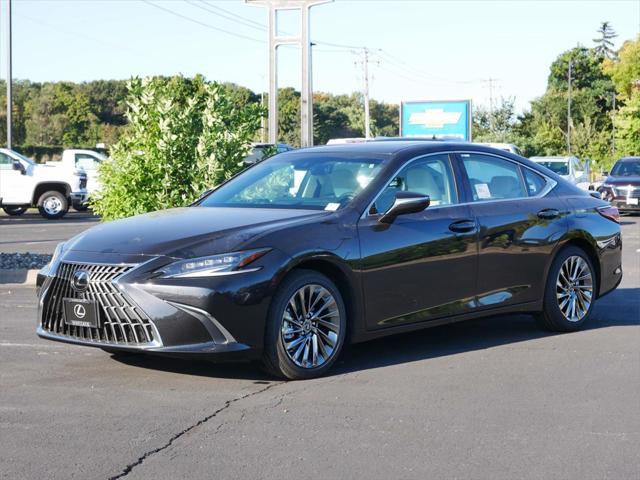 new 2025 Lexus ES 300h car, priced at $54,085