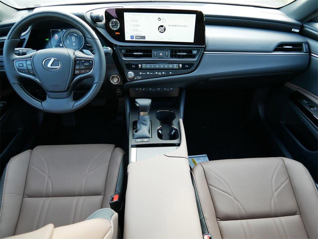 new 2025 Lexus ES 300h car, priced at $52,407
