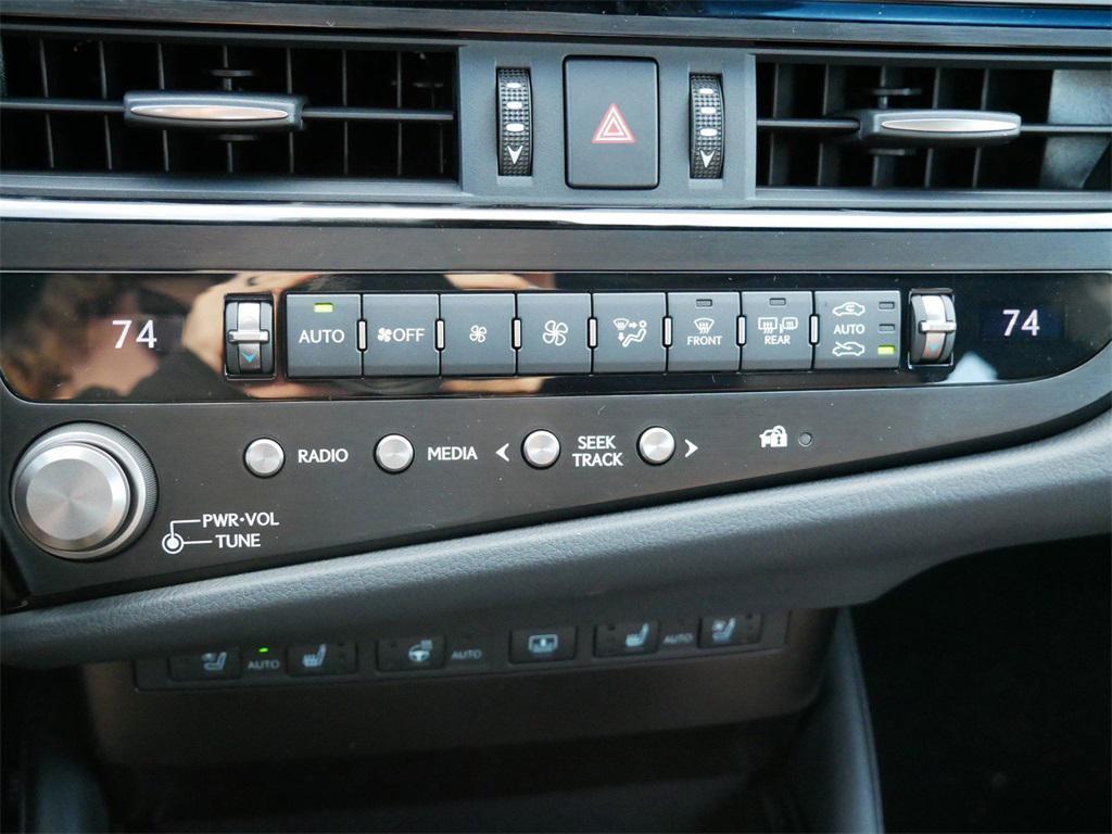 new 2025 Lexus ES 300h car, priced at $52,407