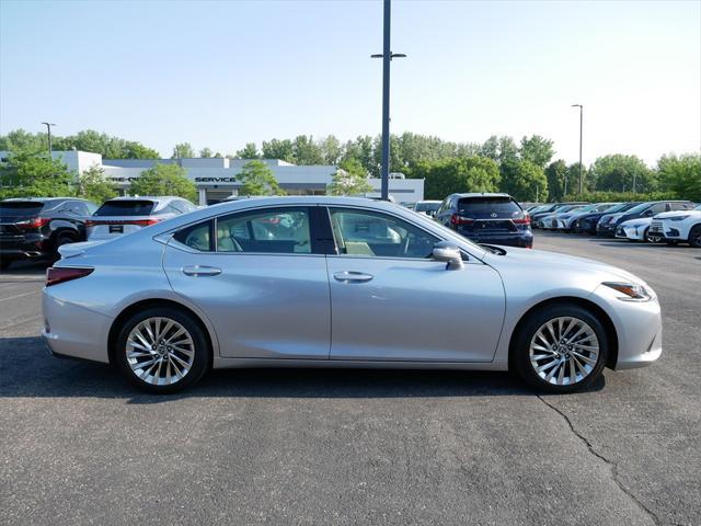 used 2022 Lexus ES 350 car, priced at $45,999