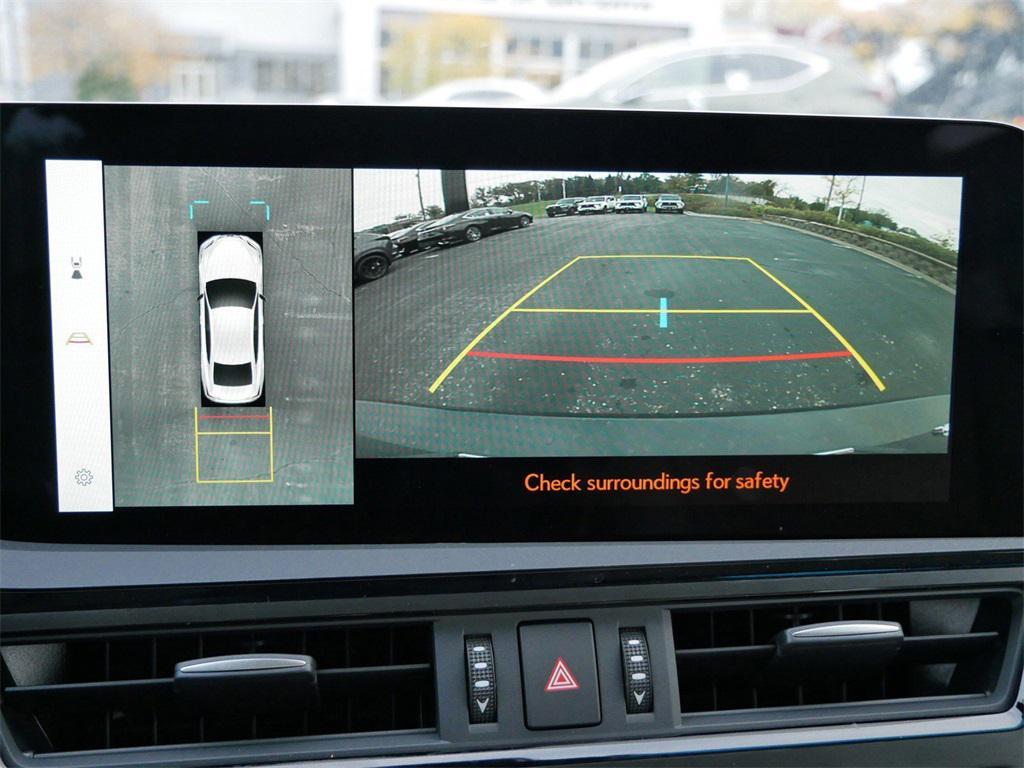 new 2025 Lexus ES 300h car, priced at $55,309