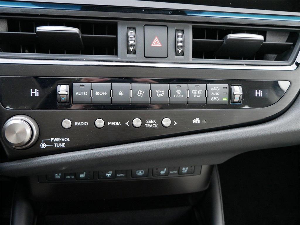 new 2025 Lexus ES 300h car, priced at $55,309