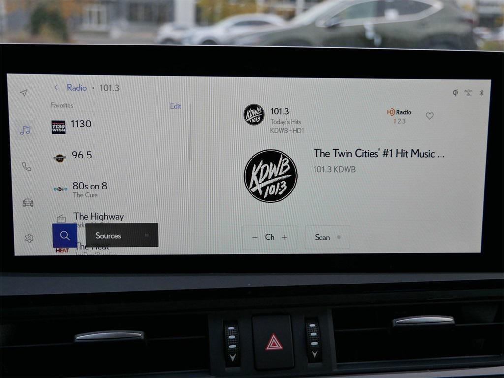 new 2025 Lexus ES 300h car, priced at $55,309