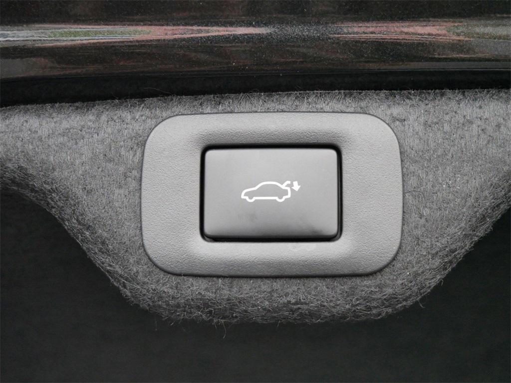 new 2025 Lexus ES 300h car, priced at $55,309