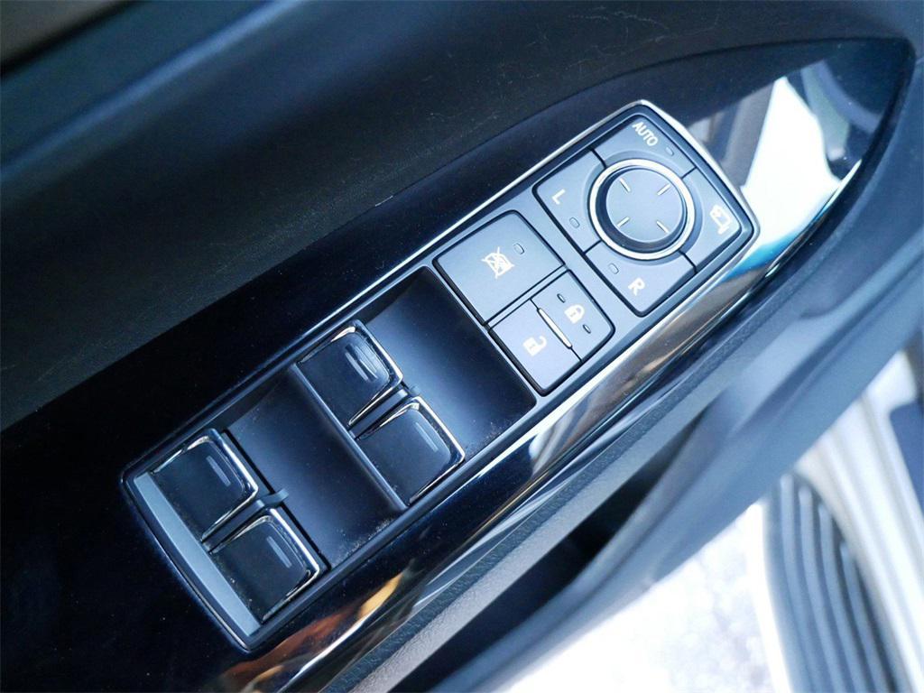 used 2016 Lexus LX 570 car, priced at $39,999