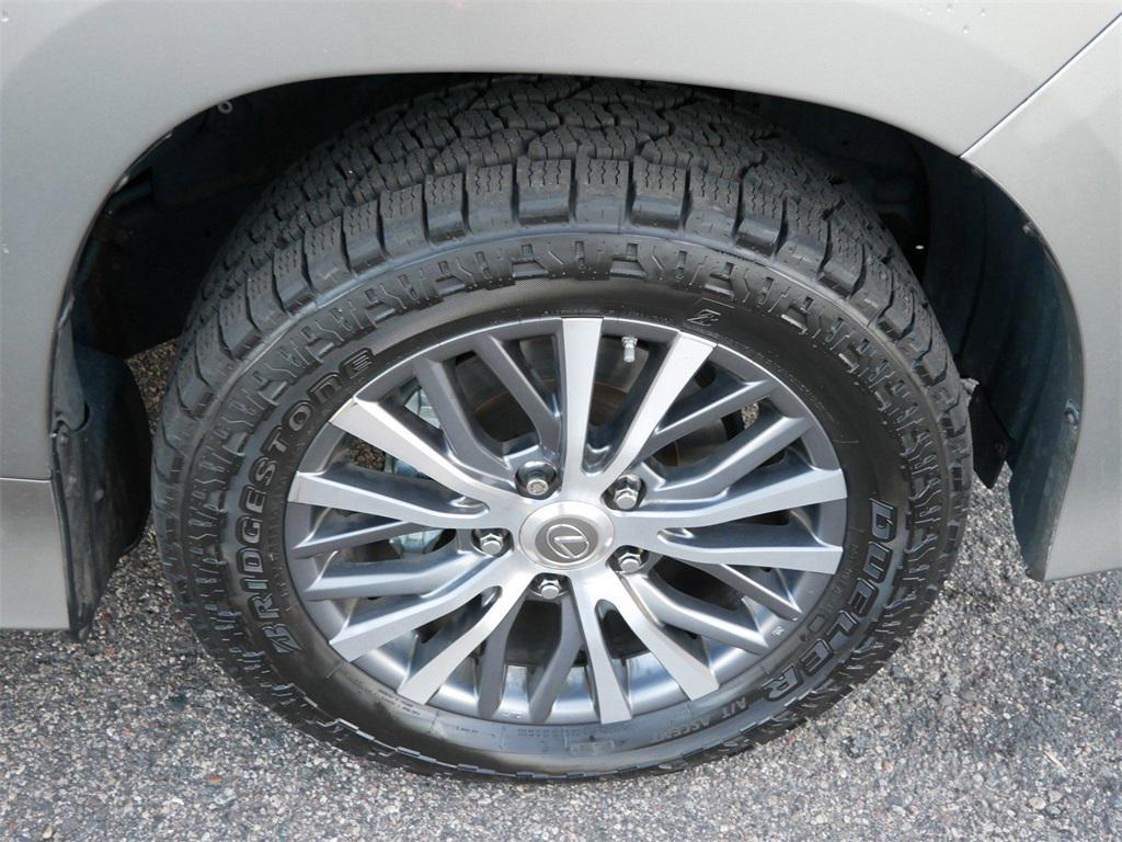 used 2016 Lexus LX 570 car, priced at $39,999