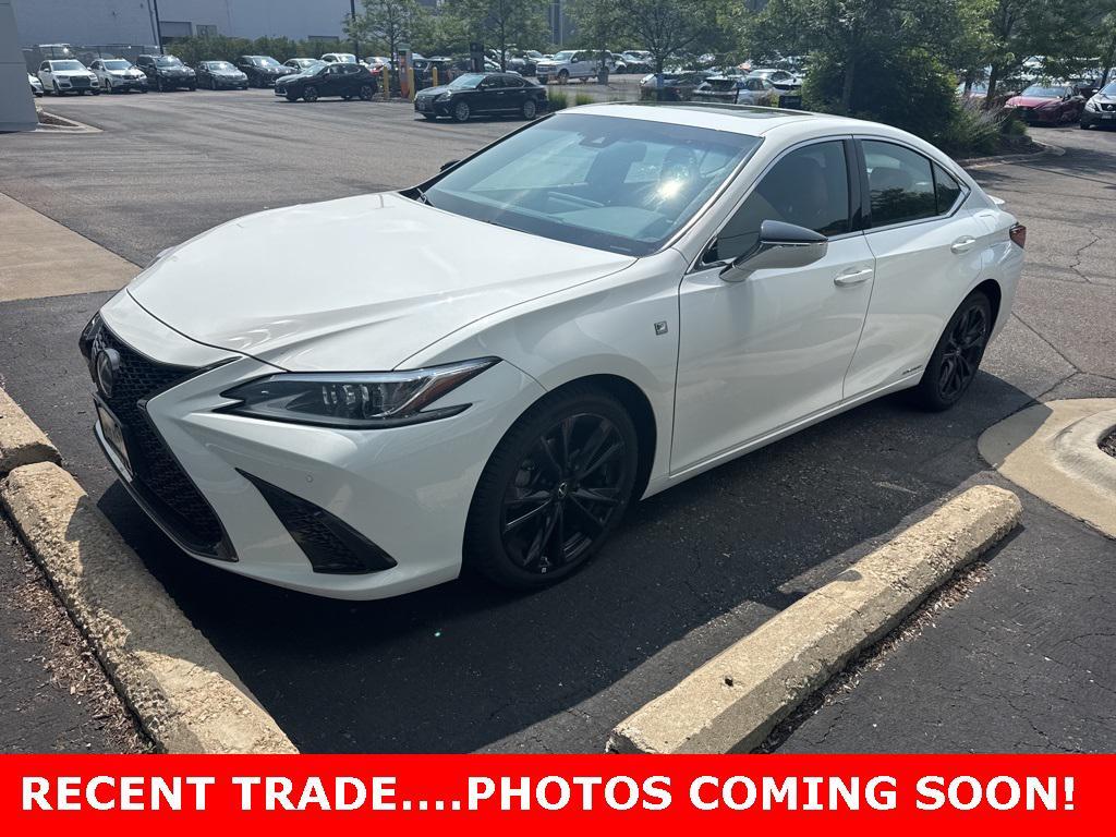 used 2022 Lexus ES 300h car, priced at $36,999