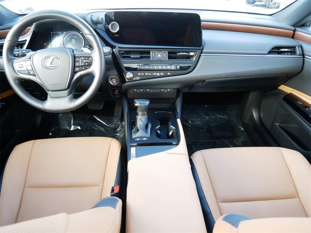 used 2024 Lexus ES 300h car, priced at $42,999