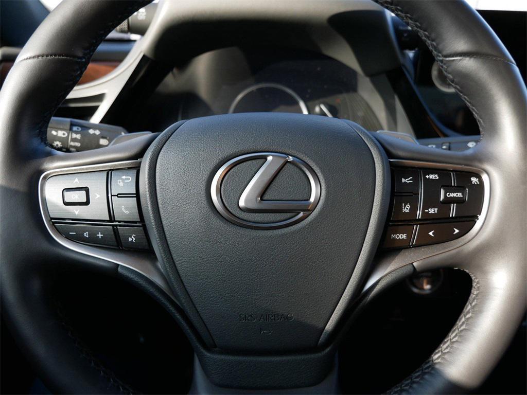 used 2024 Lexus ES 300h car, priced at $42,999