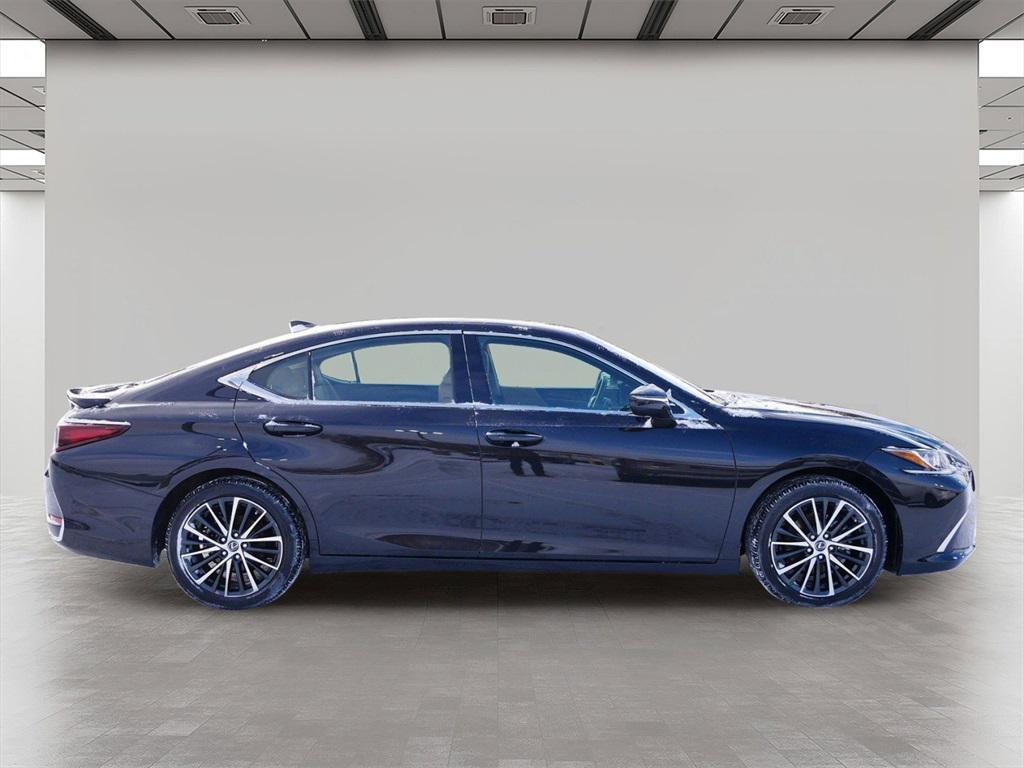 used 2024 Lexus ES 300h car, priced at $42,999