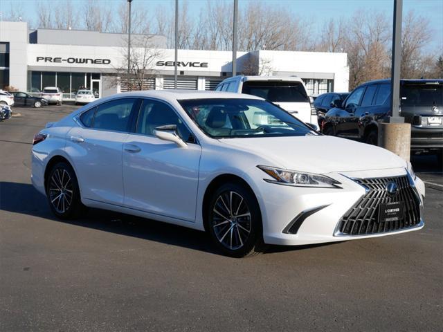 used 2024 Lexus ES 300h car, priced at $41,699