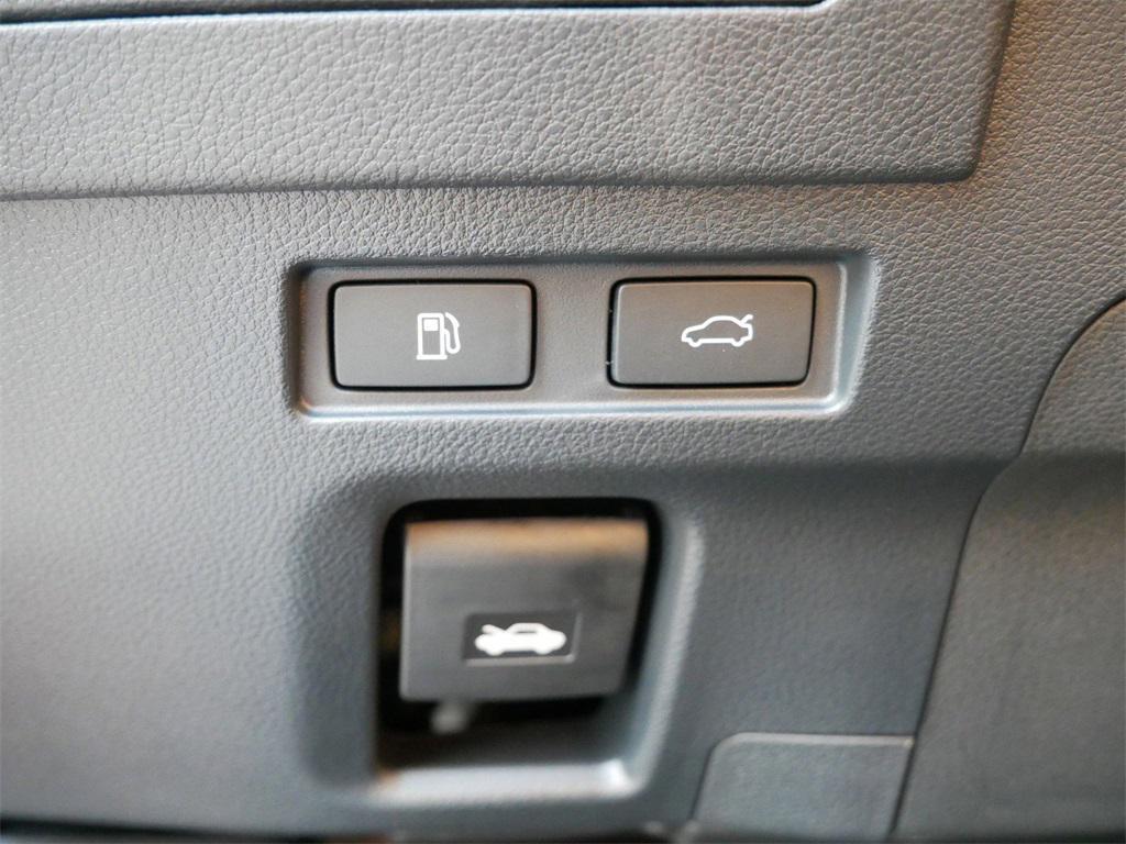 new 2025 Lexus ES 300h car, priced at $52,109