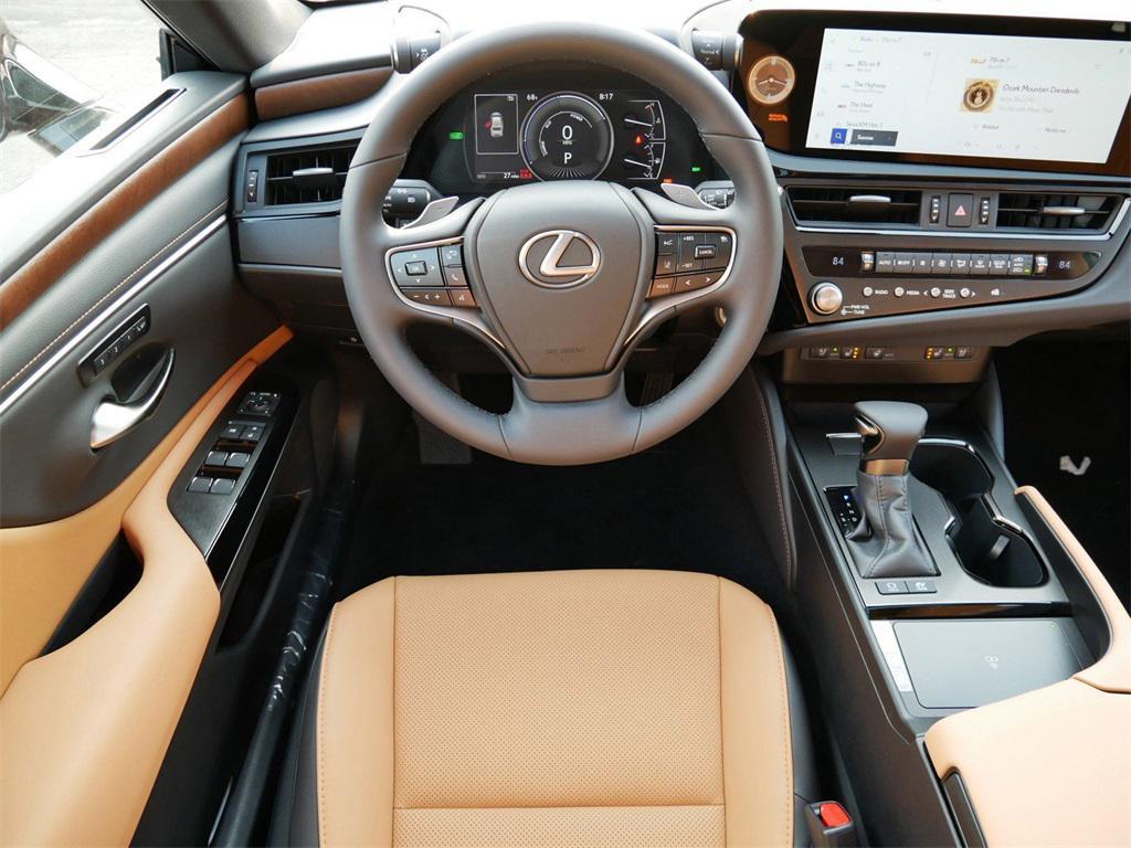 new 2025 Lexus ES 300h car, priced at $52,109