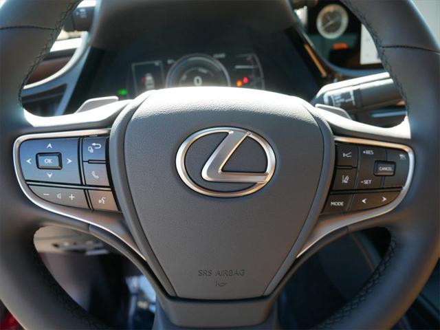 used 2025 Lexus ES 300h car, priced at $47,999