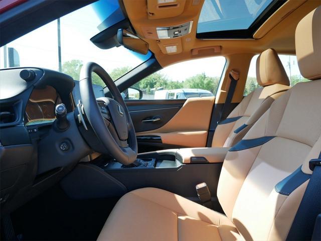 used 2025 Lexus ES 300h car, priced at $47,999