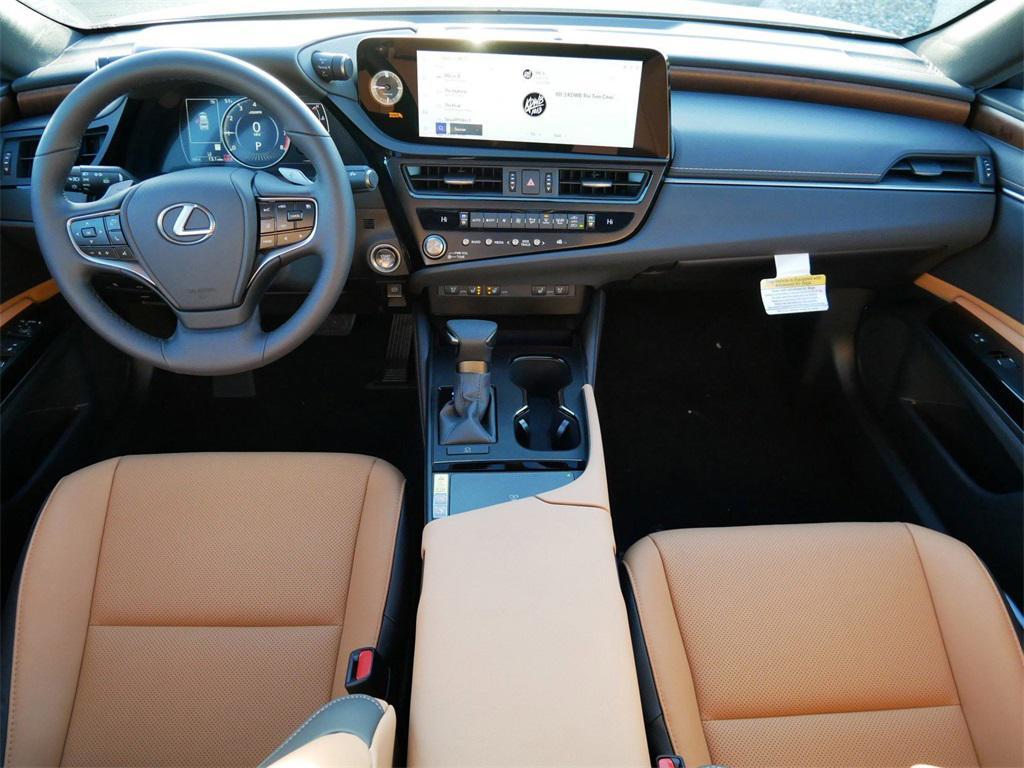 new 2025 Lexus ES 350 car, priced at $51,384