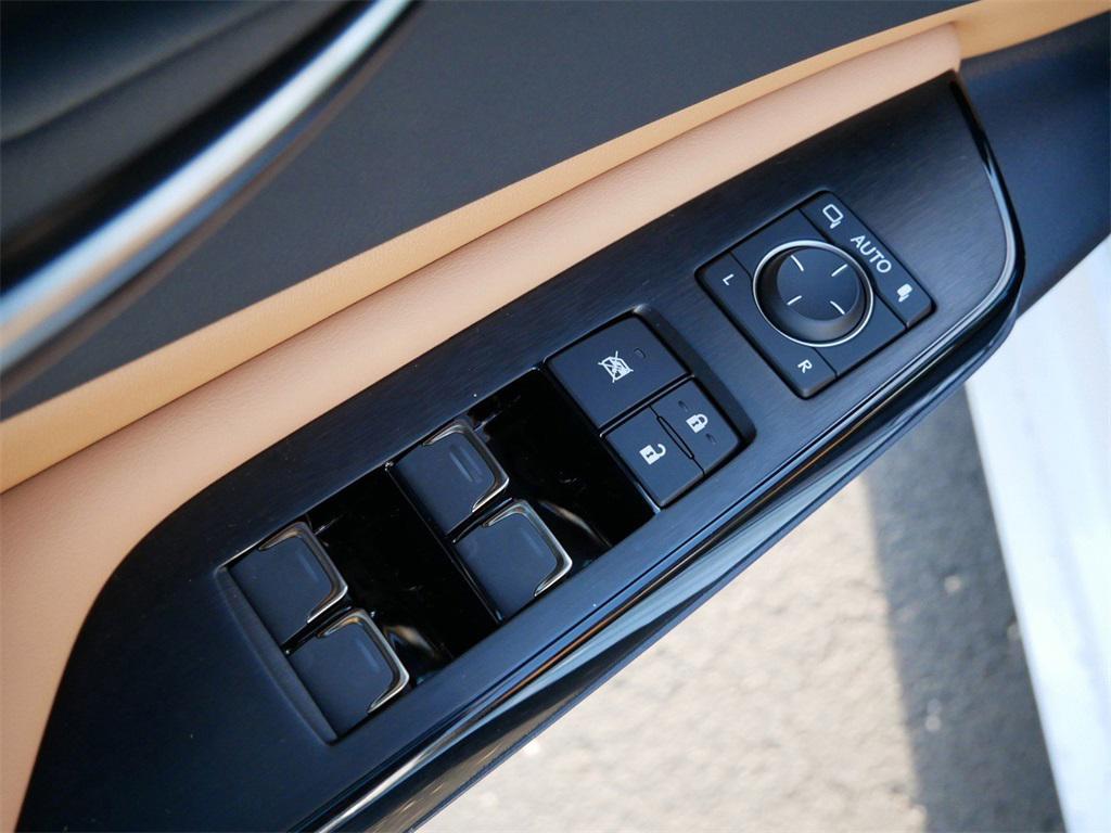 new 2025 Lexus ES 350 car, priced at $51,384