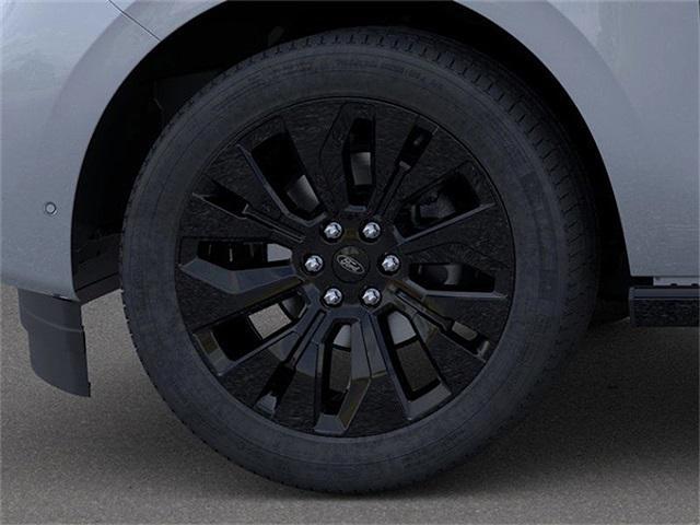 new 2025 Ford Expedition car, priced at $78,824