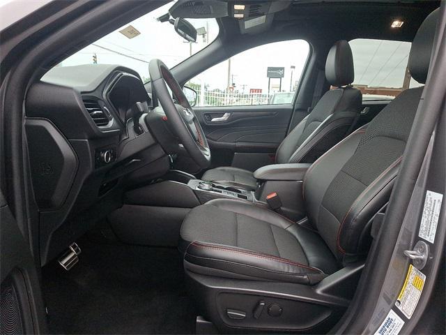 used 2023 Ford Escape car, priced at $25,662